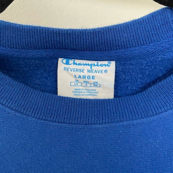 Champion blue long sleeve crewneck sweater men size large - Picture 2 of 2